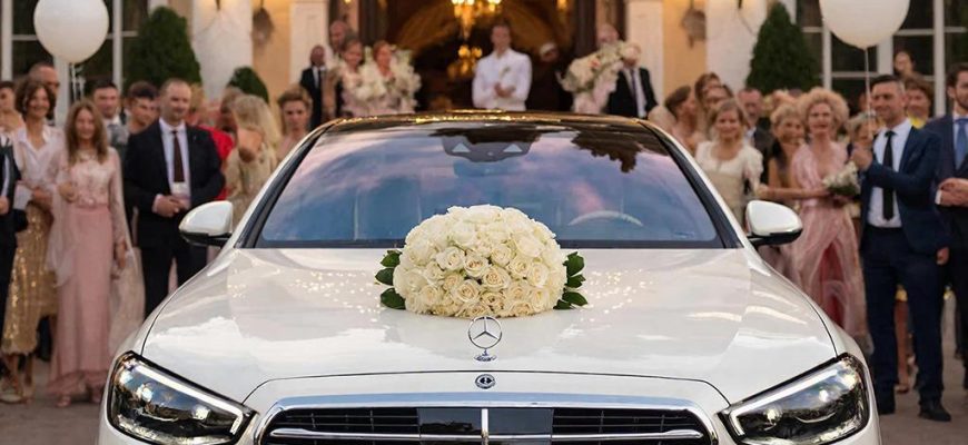 Идеальный автомобиль для свадебного дня